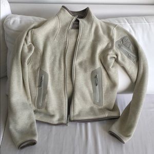 Arc’teryx fleece jacket